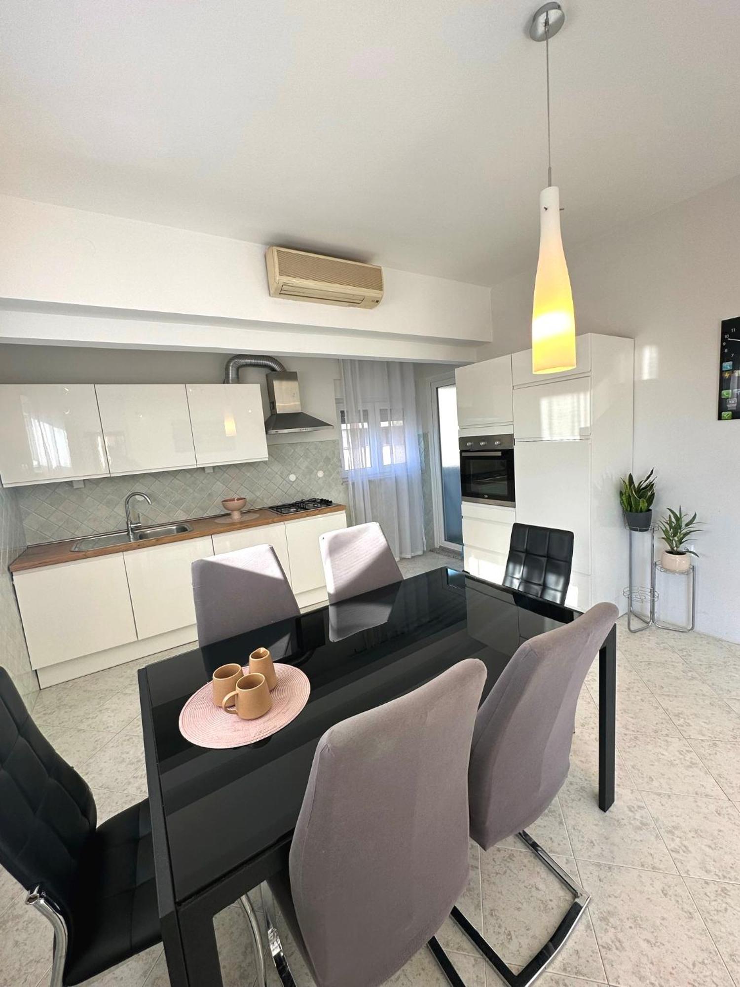 Spacious 3Bdr App In Center "Sunny Bayside" 扎达尔 外观 照片