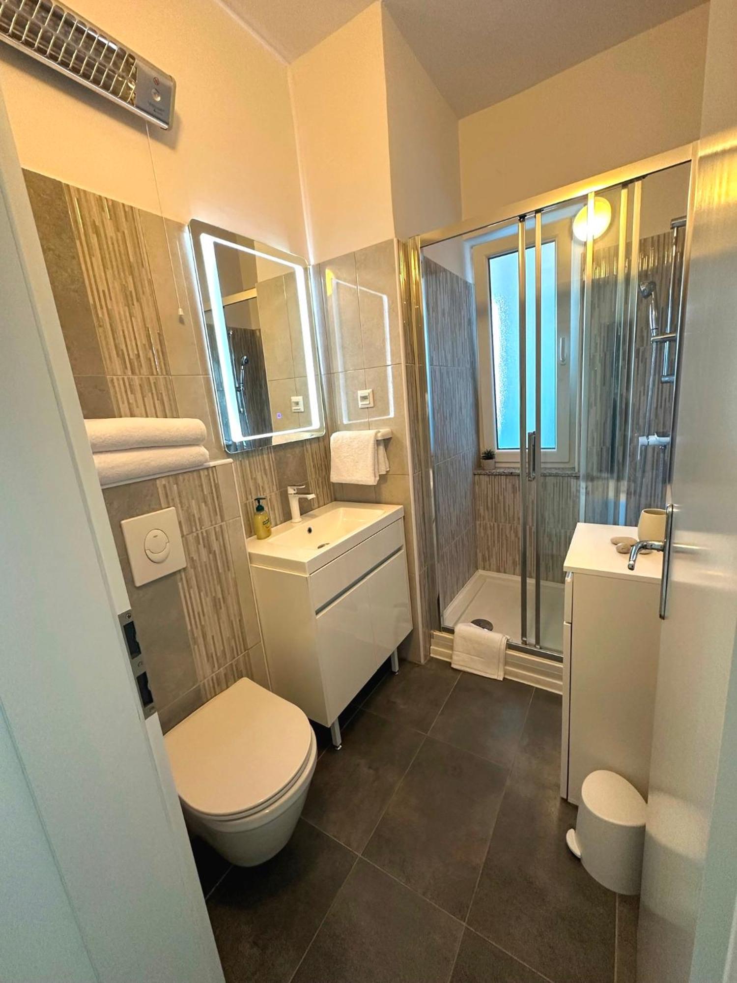 Spacious 3Bdr App In Center "Sunny Bayside" 扎达尔 外观 照片